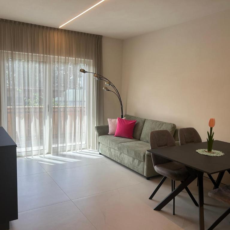 Rosalie Apartments - Apartamento de 1 dormitorio con vistas a la piscina - 3