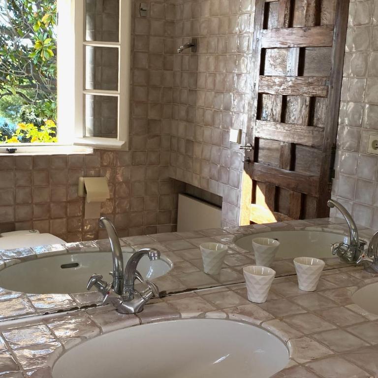 Grande villa familiale vue mer avec piscine - domaine privé à St Cyr sur Mer - Villa avec Piscine Privée - 51