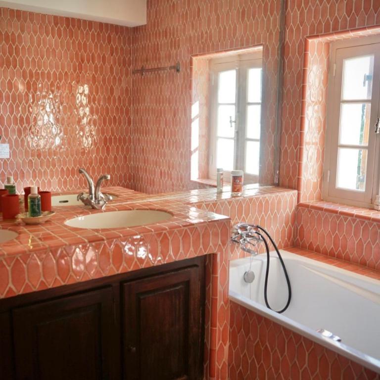 Grande villa familiale vue mer avec piscine - domaine privé à St Cyr sur Mer - Villa avec Piscine Privée - 46