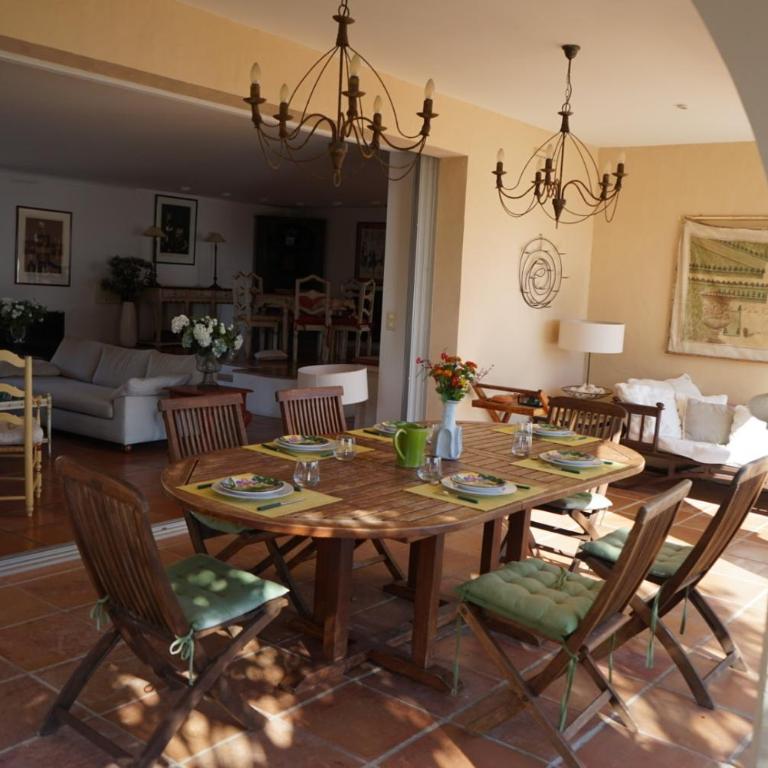 Grande villa familiale vue mer avec piscine - domaine privé à St Cyr sur Mer - Villa avec Piscine Privée - 31