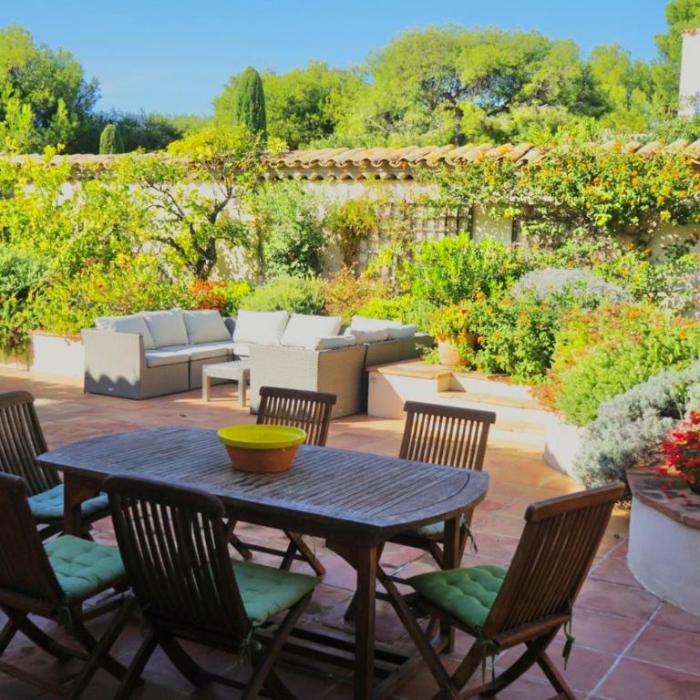 Grande villa familiale vue mer avec piscine - domaine privé à St Cyr sur Mer - Villa avec Piscine Privée - 9