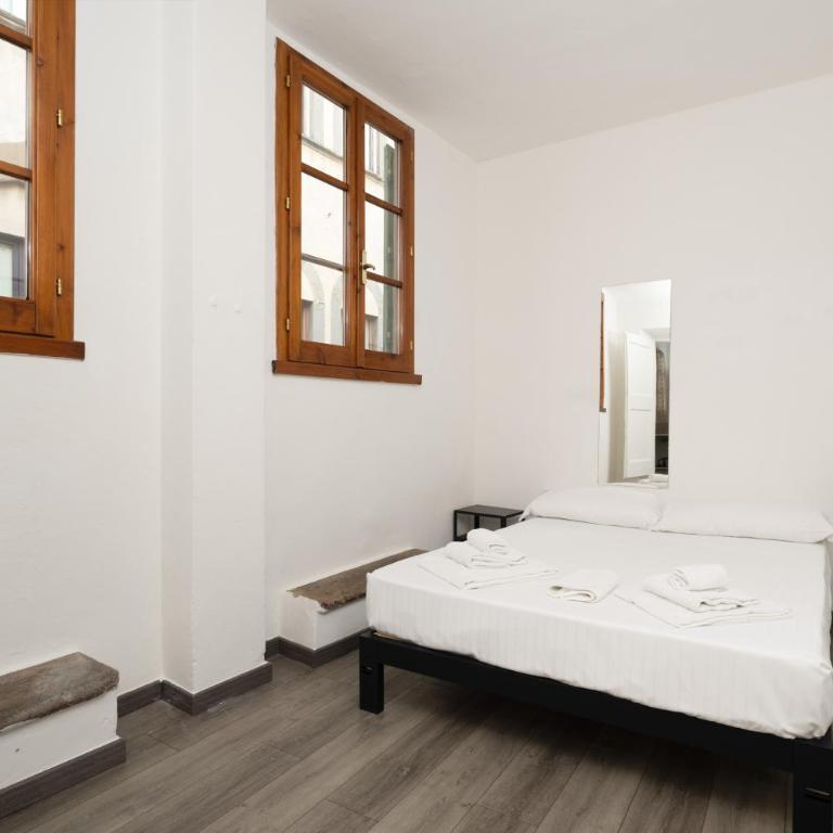 Santo Spirito Urban Apartment - Two-Bedroom Apartment - 10
