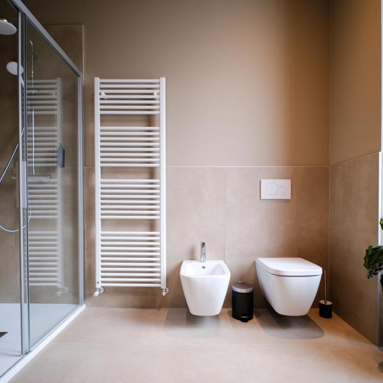 Balcony Triple Suite - 3 min walk to Bernina Express - Junior Suite with Mountain View - 9