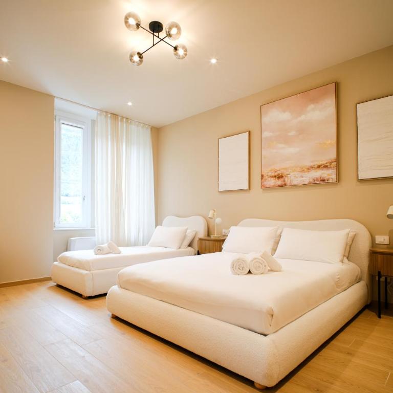 Balcony Triple Suite - 3 min walk to Bernina Express - Junior Suite with Mountain View - 1
