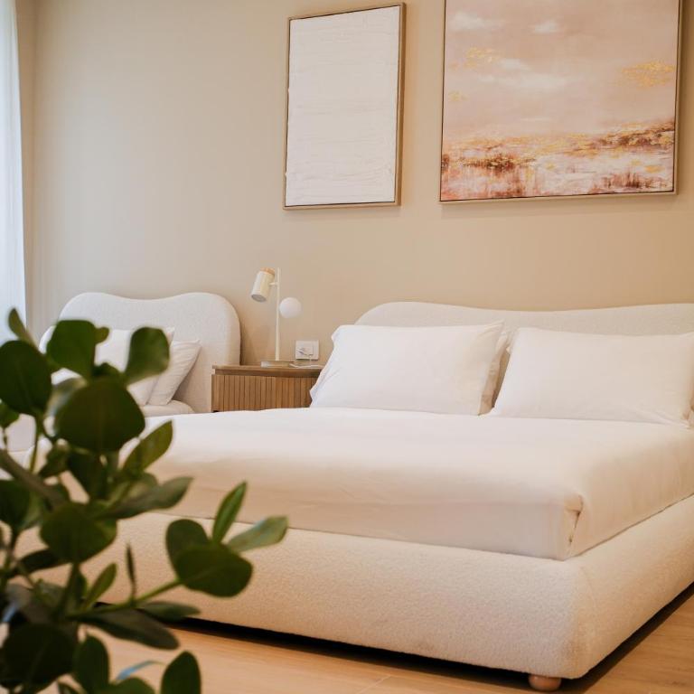 Balcony Triple Suite - 3 min walk to Bernina Express - Junior Suite with Mountain View - 2