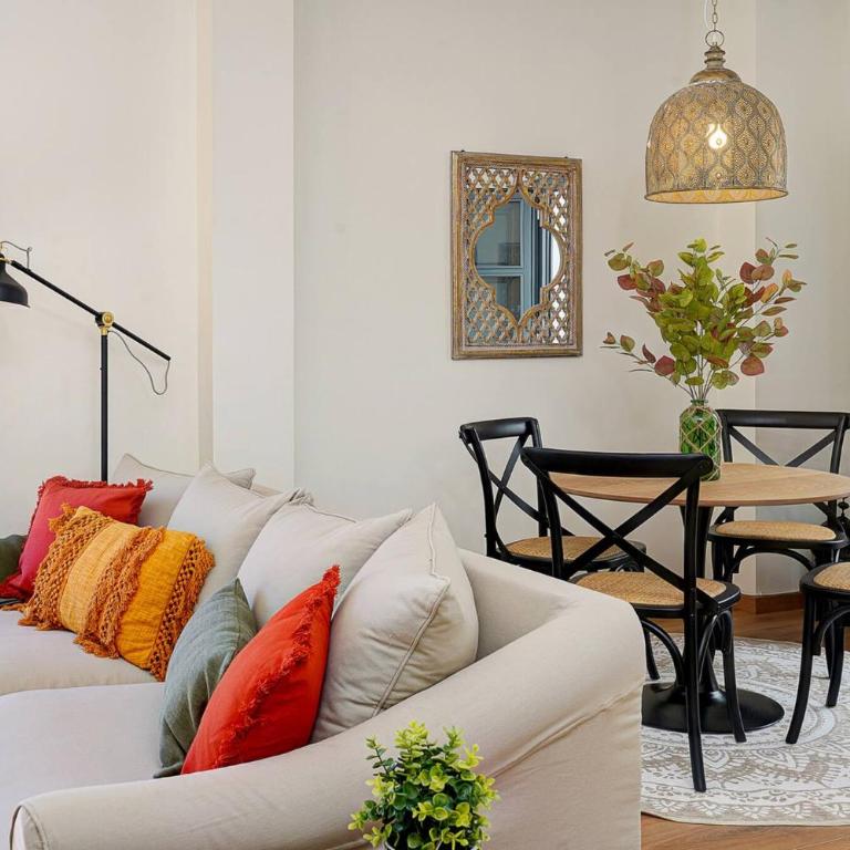 Luxury Alhambra Views Apartment - Two-Bedroom Apartment - 5