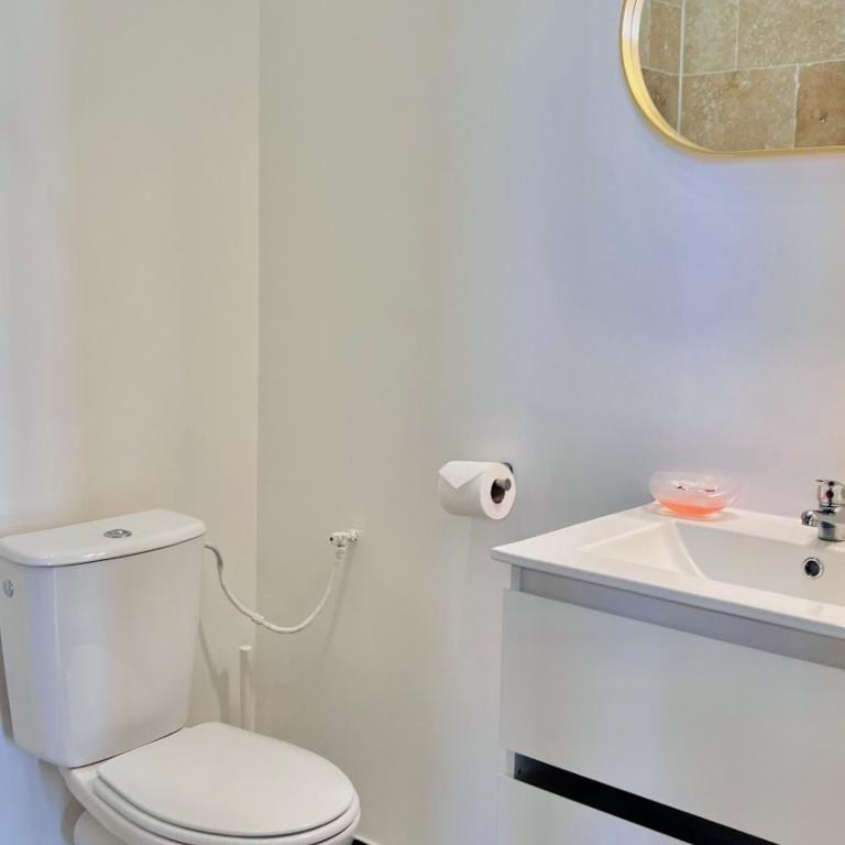 Hôtel de la paix - Appartement 1 Chambre - Vue sur Ville - 10
