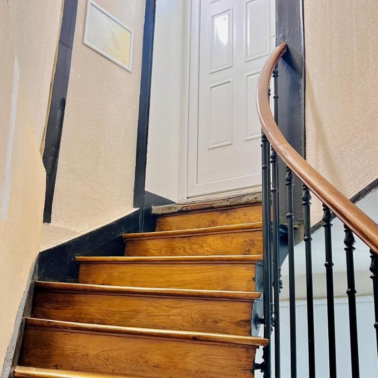 Hôtel de la paix - Appartement 1 Chambre - Vue sur Ville - 3