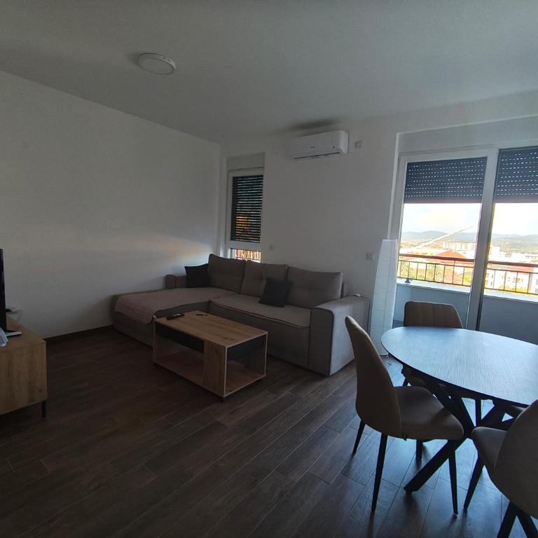 Sunshine III Apartment - One-Bedroom Apartment - 13
