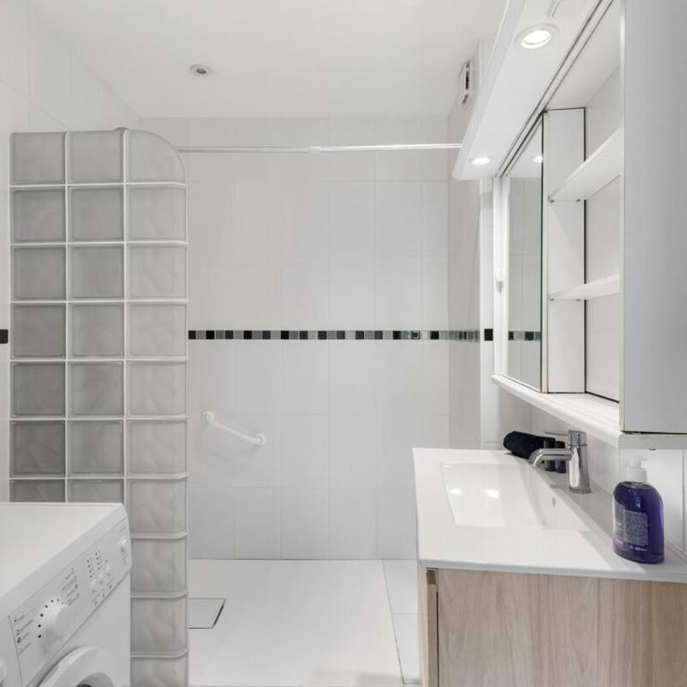 La Pinède Centre Juan Les Pins, 100m des plages - One-Bedroom Apartment - 2