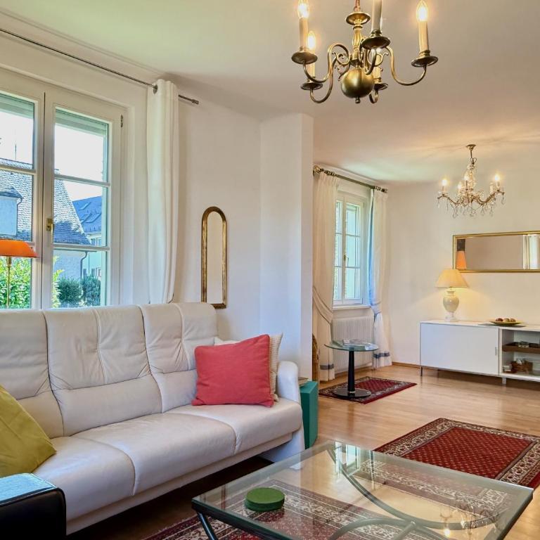 Ferienhaus Köchlin - charmante Doppelhaushälfte mit Garten und Parkplatz - Vacation Home - 2