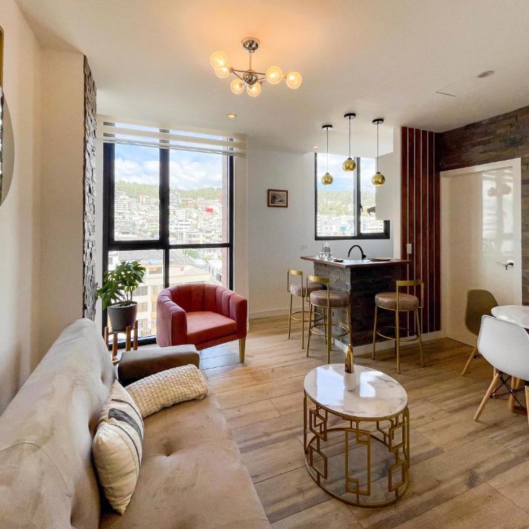 Stunning high-rise apartment with panoramic view, Jacuzzi, gym, Near Carolina Park, Atahualpa Stadium, Quicentro Shopping - Two-Bedroom Apartment - 1