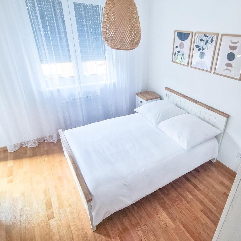 Cozy Home II - One-Bedroom Apartment - 17