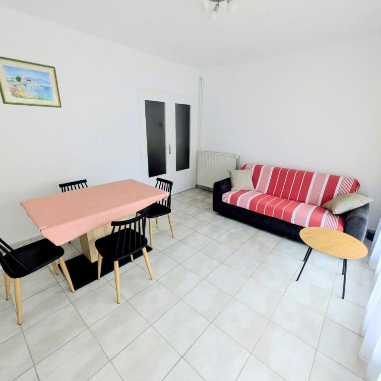 Appartement T2 - secteur petite Provence - non-fumeur, pas d'animaux - One-Bedroom Apartment - 1