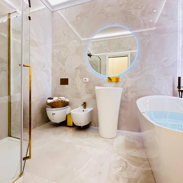 Trevi Fountain Elegant Suites - Appartamento Deluxe con 3 Camere da Letto - 21