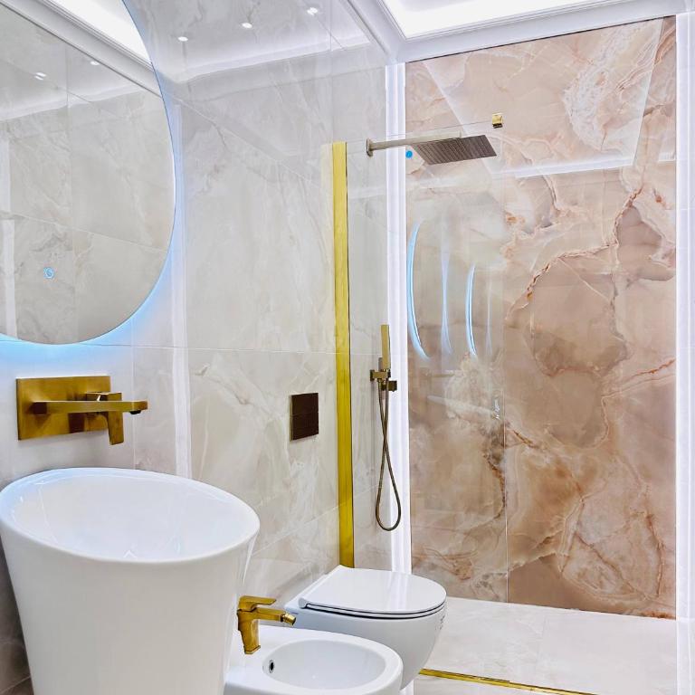 Trevi Fountain Elegant Suites - Appartamento Deluxe con 3 Camere da Letto - 17
