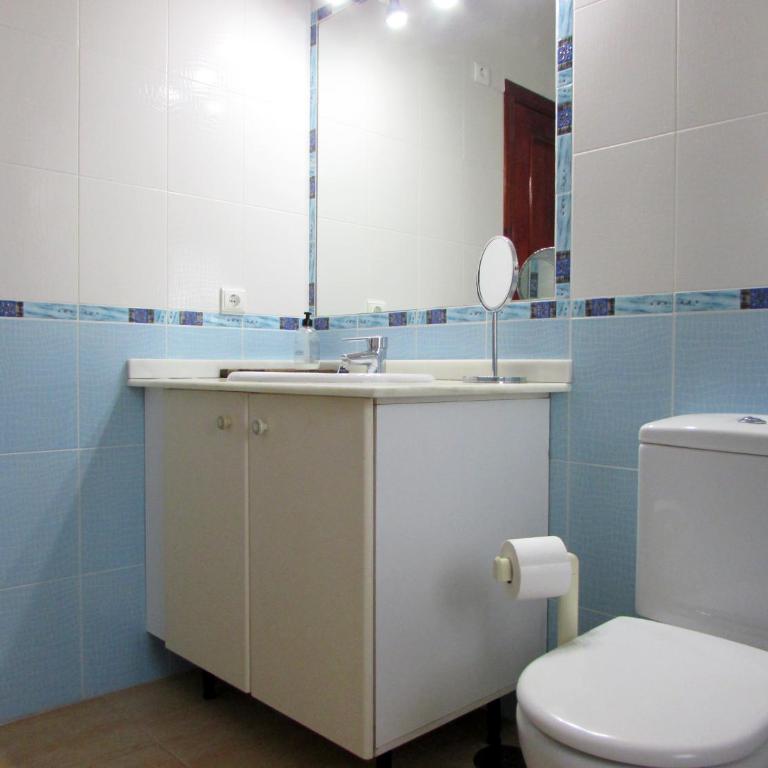 VILLA ROMPEOLAS JUNTO al MAR con PISCINA PRIVADA - Villa con piscina privada - 6