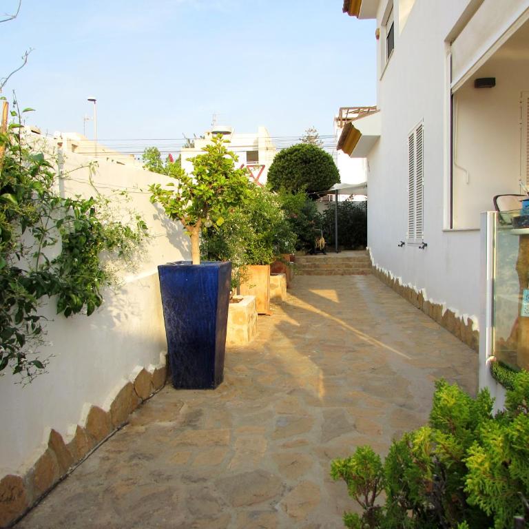 VILLA ROMPEOLAS JUNTO al MAR con PISCINA PRIVADA - Villa con piscina privada - 8