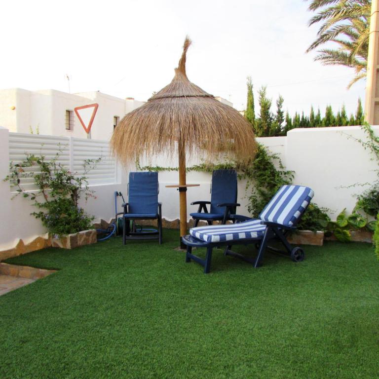 VILLA ROMPEOLAS JUNTO al MAR con PISCINA PRIVADA - Villa con piscina privada - 25