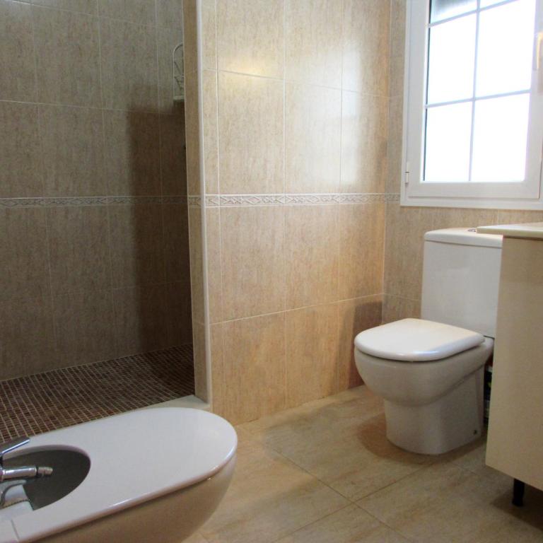 VILLA ROMPEOLAS JUNTO al MAR con PISCINA PRIVADA - Villa con piscina privada - 40