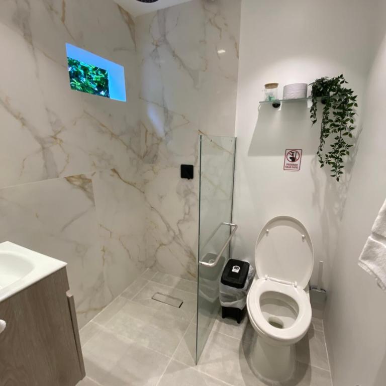 La perla central Sai 2 - Habitación Doble con baño privado - 3