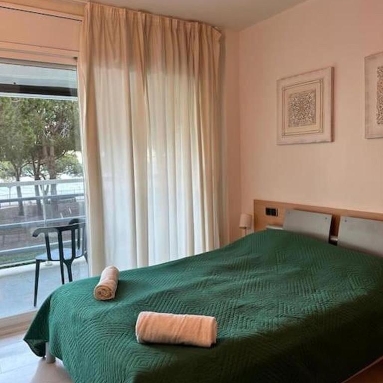 Unique apartment with direct sea view along the beach in S'Abanell Central Park Blanes - Apartamento de 1 dormitorio - 13