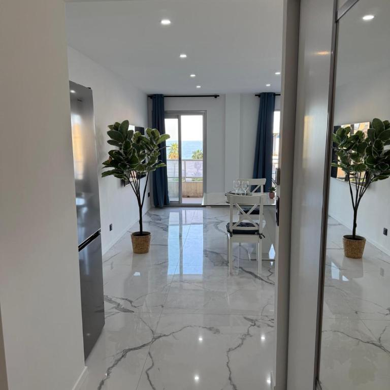 Sea View, Modern Apartment and Terrace - Appartement 2 Chambres - 2