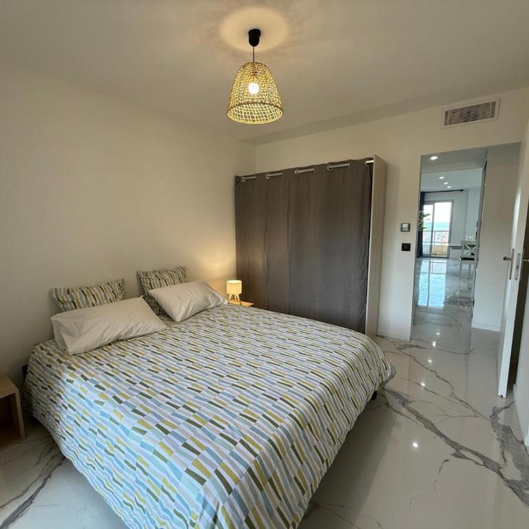 Sea View, Modern Apartment and Terrace - Appartement 2 Chambres - 5