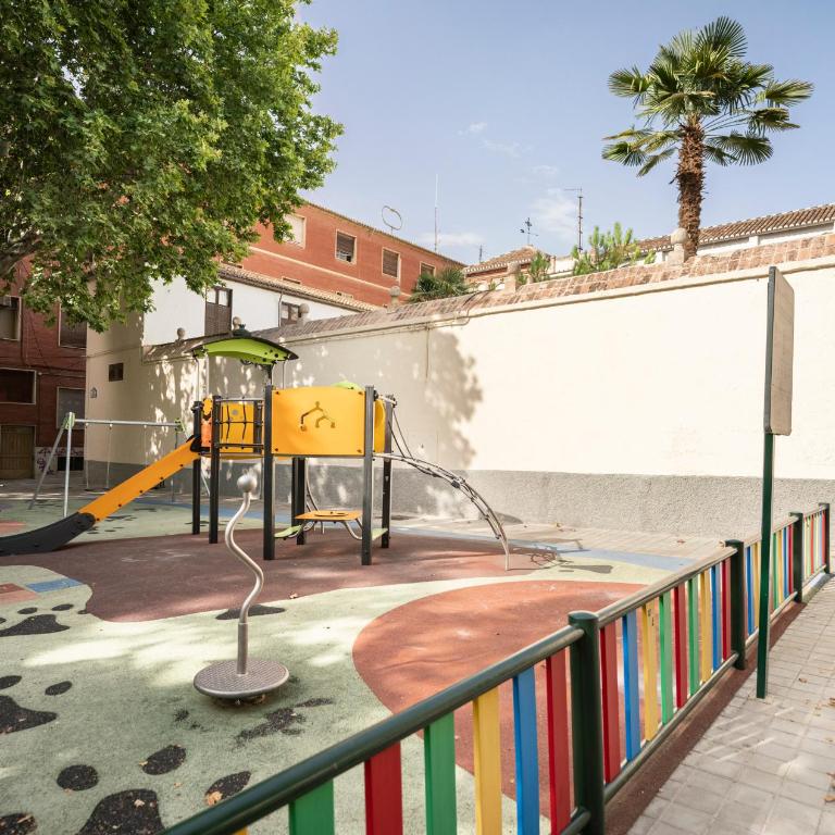 EnjoyGranada Plaza de los Lobos - Two-Bedroom Apartment - 27
