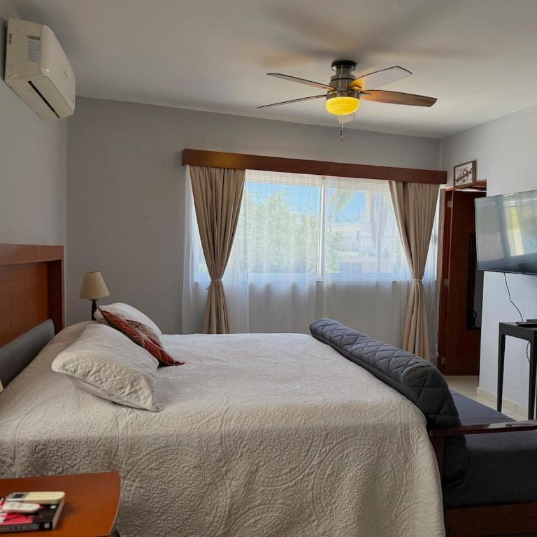 Apartamento familiar a pocas calles de la playa - Two-Bedroom Apartment - 12