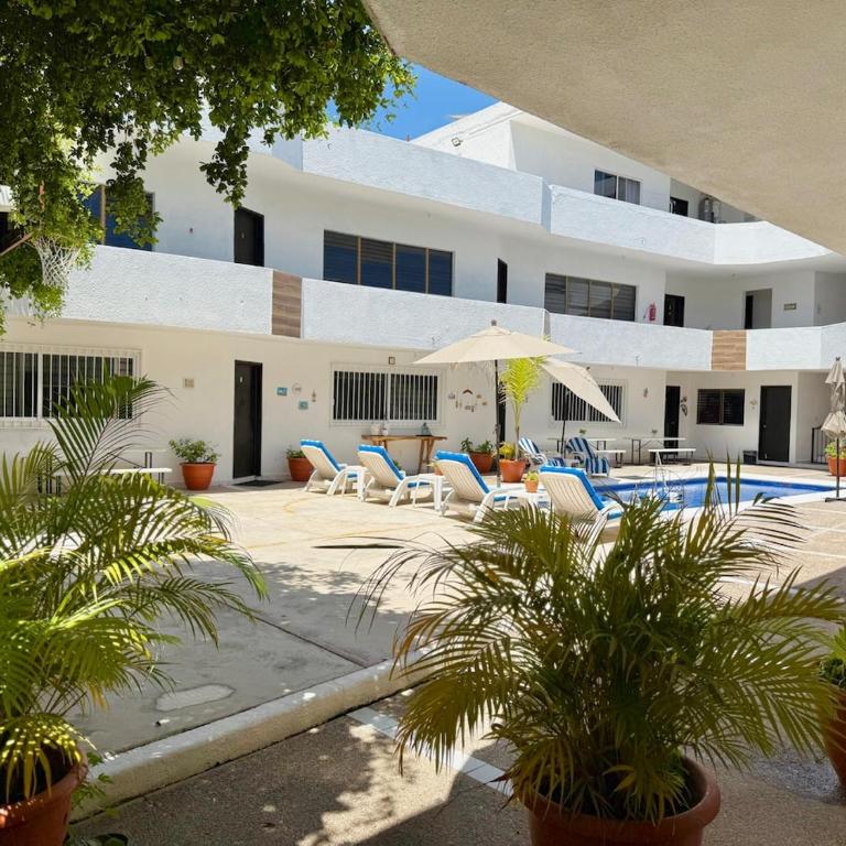 Loft a pocas cuadras de la playa y Zona Dorada - One-Bedroom Apartment - 35