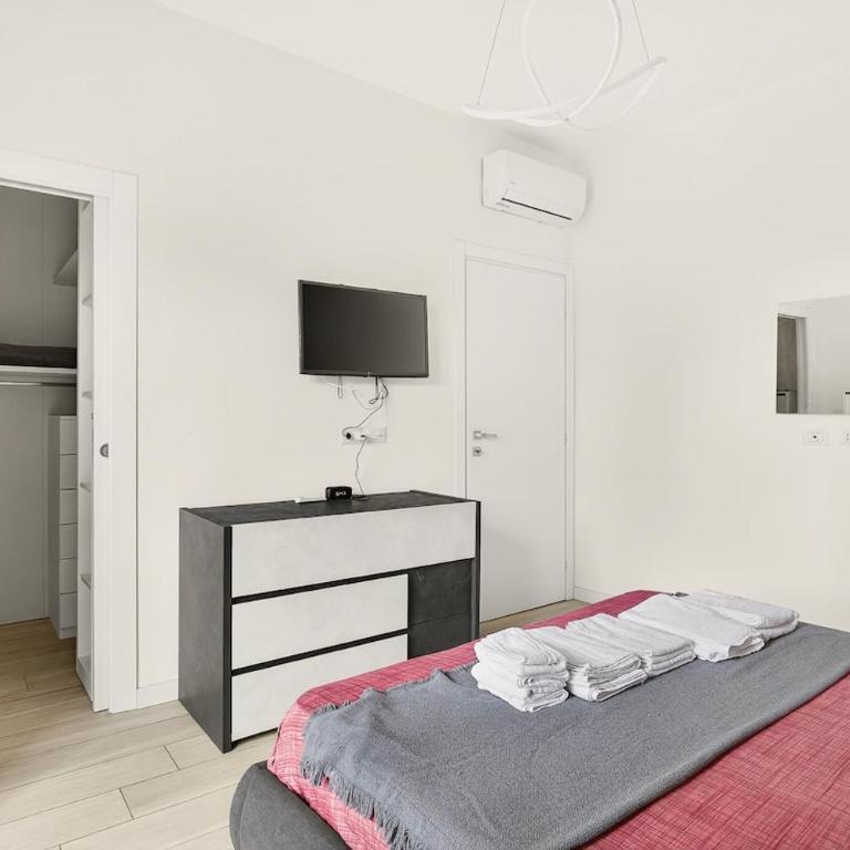 Apartment - Monza - Center - 2 rooms - Appartamento con 2 Camere da Letto - 7