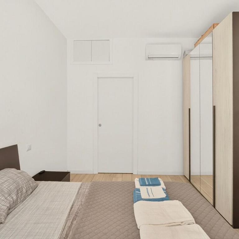 Apartment - Monza - Center - 2 rooms - Appartamento con 2 Camere da Letto - 13