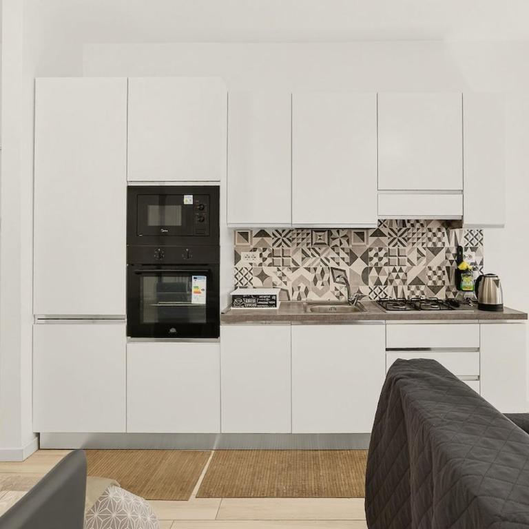 Apartment - Monza - Center - 2 rooms - Appartamento con 2 Camere da Letto - 15
