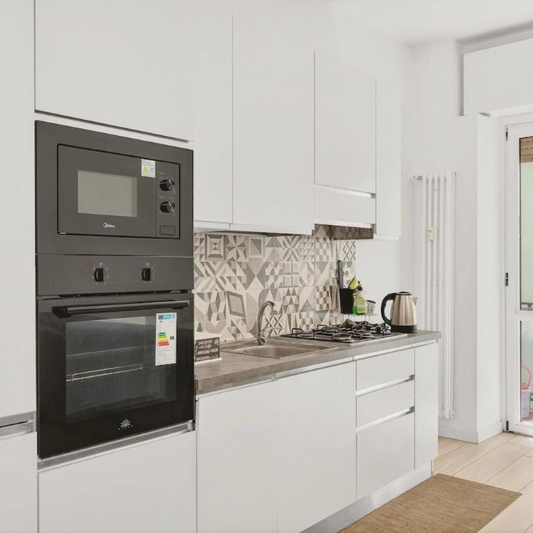 Apartment - Monza - Center - 2 rooms - Appartamento con 2 Camere da Letto - 19
