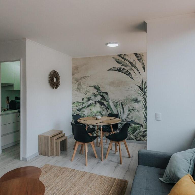 Apartment steps to the beach and casino - One-Bedroom Apartment - 5