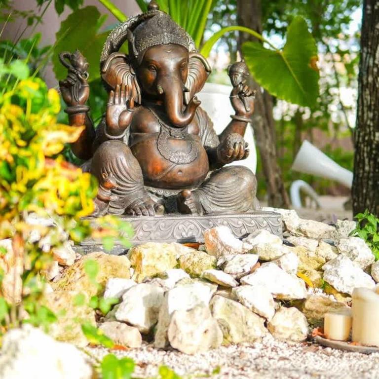 Aflora Townhouse Style - 3BR Garden Condo with Private Pool & Huge Common Pool - Apartamento - 43