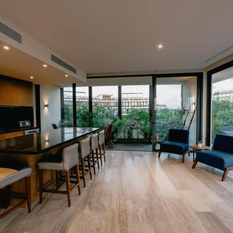 Luxury Jungle View Unit - 2BR with Private Pool & Spacious Balcony - Apartamento - 9