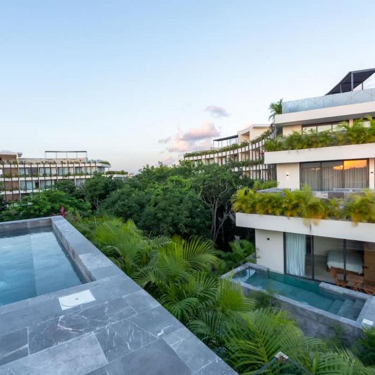 Luxury Jungle View Unit - 2BR with Private Pool & Spacious Balcony - Apartamento - 11