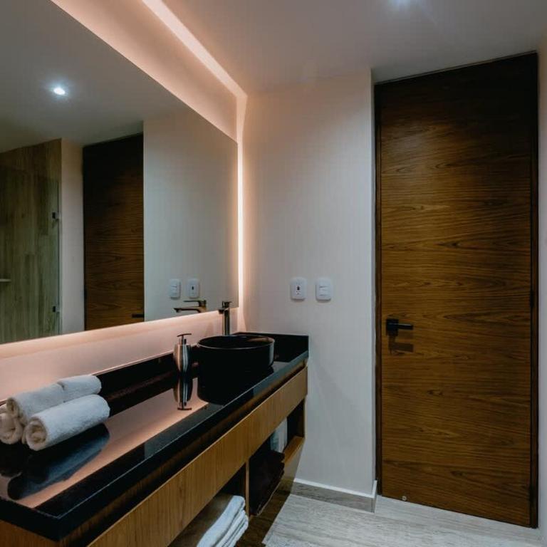 Luxury Jungle View Unit - 2BR with Private Pool & Spacious Balcony - Apartamento - 26