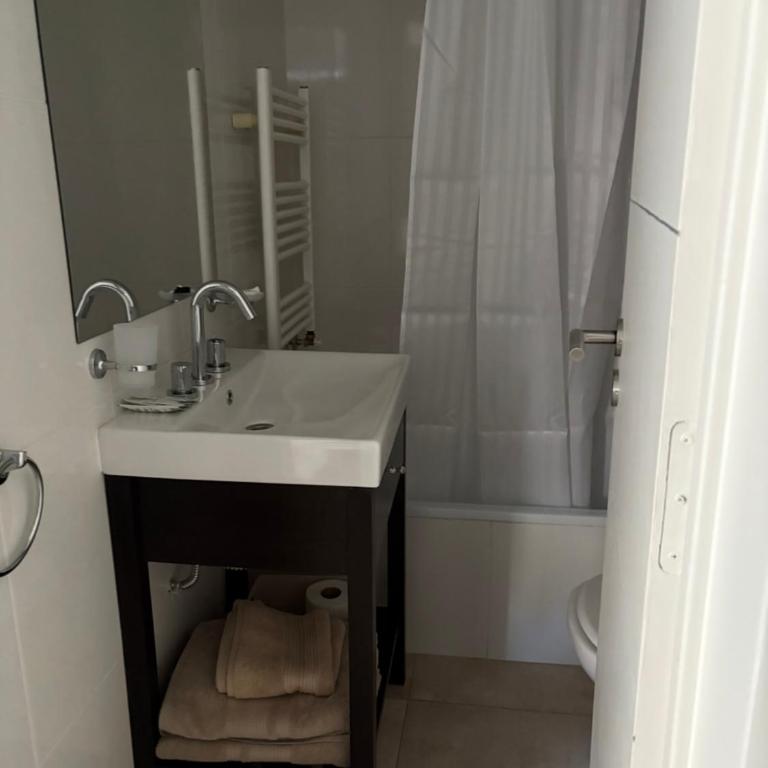Moderno y luminoso, a metros del centro - Apartamento de 1 dormitorio - 10