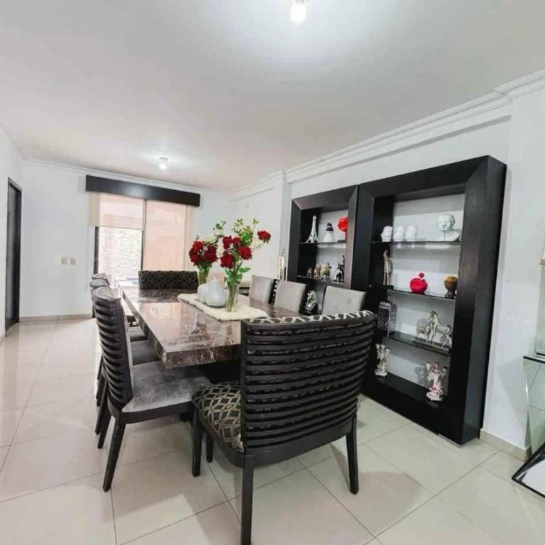 Casa en Ciudad celeste La Marina - Casa de 4 dormitorios - 3