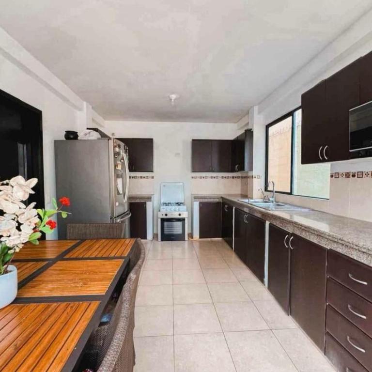 Casa en Ciudad celeste La Marina - Casa de 4 dormitorios - 5