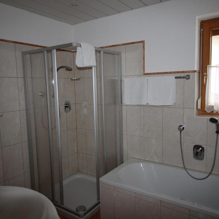 Haus Peter Schiestl - Three-Bedroom Apartment - 21