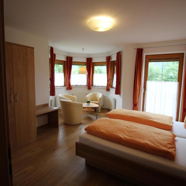 Haus Peter Schiestl - Three-Bedroom Apartment - 24