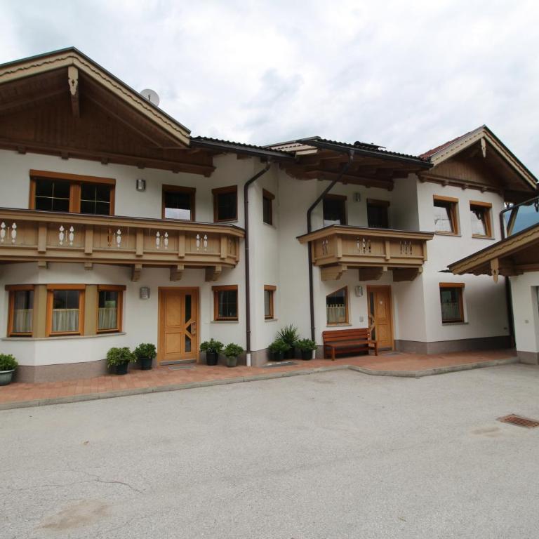 Haus Annemarie Schiestl - Three-Bedroom Apartment - 45