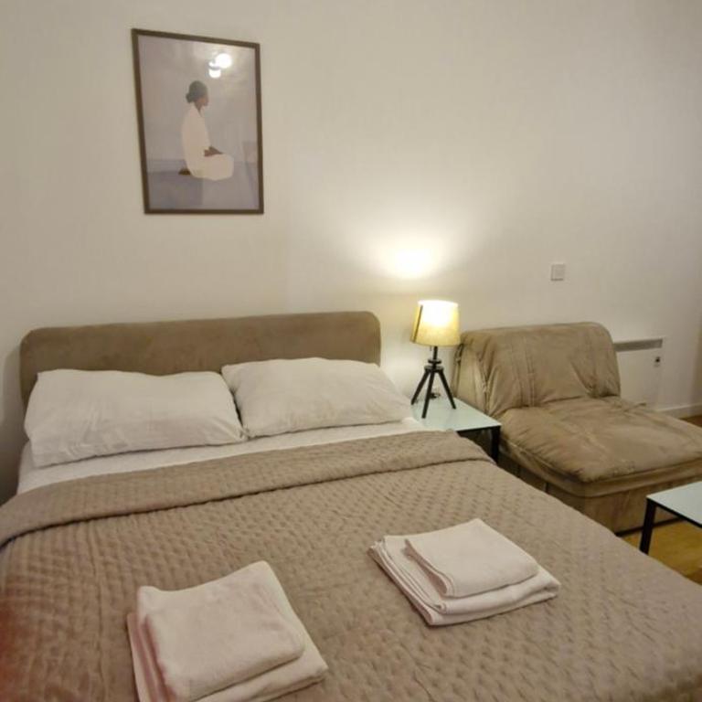 Balkan Square - One-Bedroom Apartment - 14