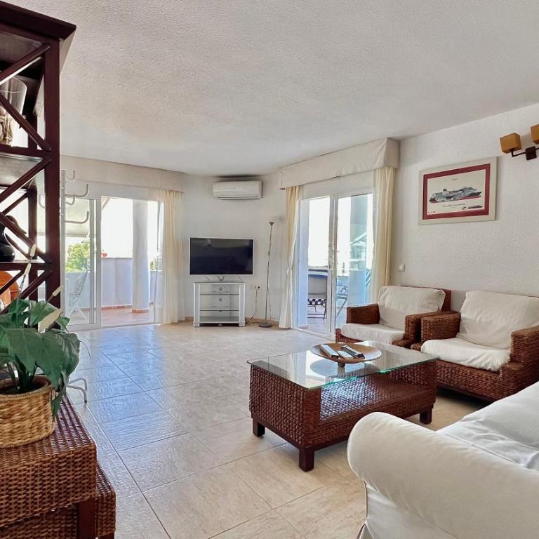 Magnífico Ático 4 hab frente a la playa con piscinas parking incluido por keywise - Apartamento con vistas al mar - 14