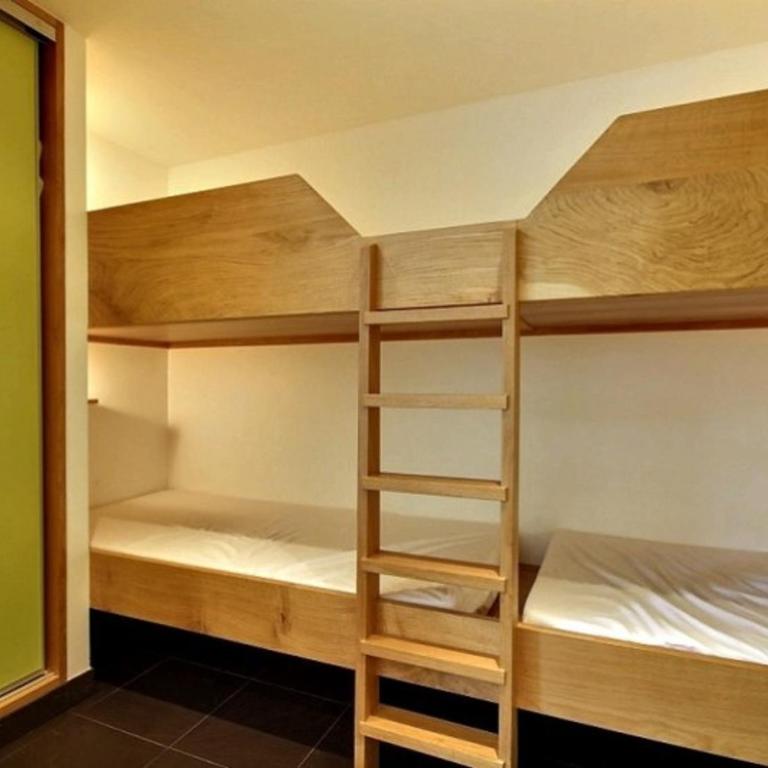 Appartement rénové avec terrasse et accès direct aux pistes - One-Bedroom Apartment - 10