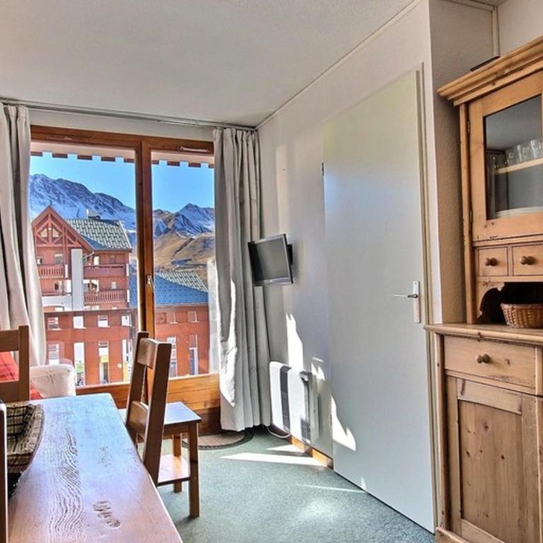 Appartement rénové pour 4 au pied des pistes avec balcon - One-Bedroom Apartment - 8
